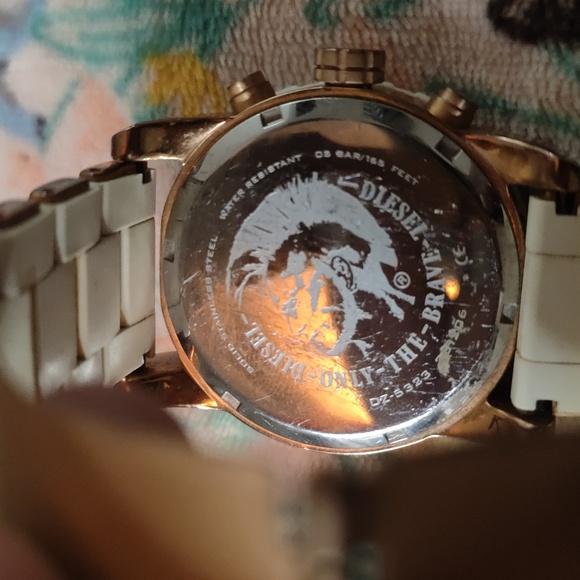 Diesel Watch for a very small wrist. 6 inch - Picture 5 of 5